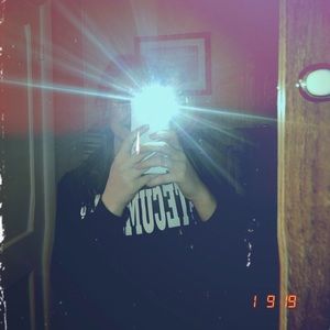 Meet your Posher, Chloe